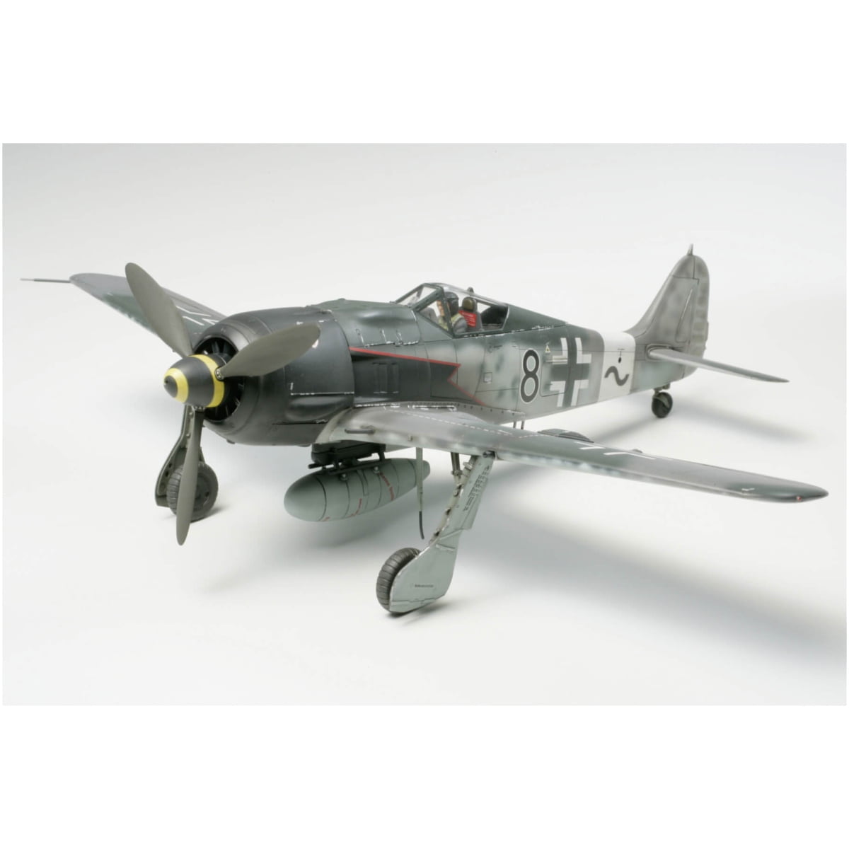 1-48-ger-focke-wulf-fw190-a-8a-8r2-300061095-en_00