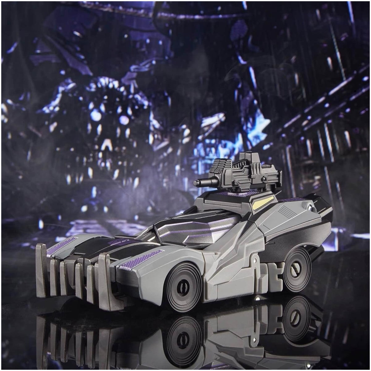Transformers Studio Series 28 Deluxe Class Movie 1 Barricade action Figure 11cm - Image 4