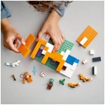 LEGO Minecraft The Fox Lodge - Image 3