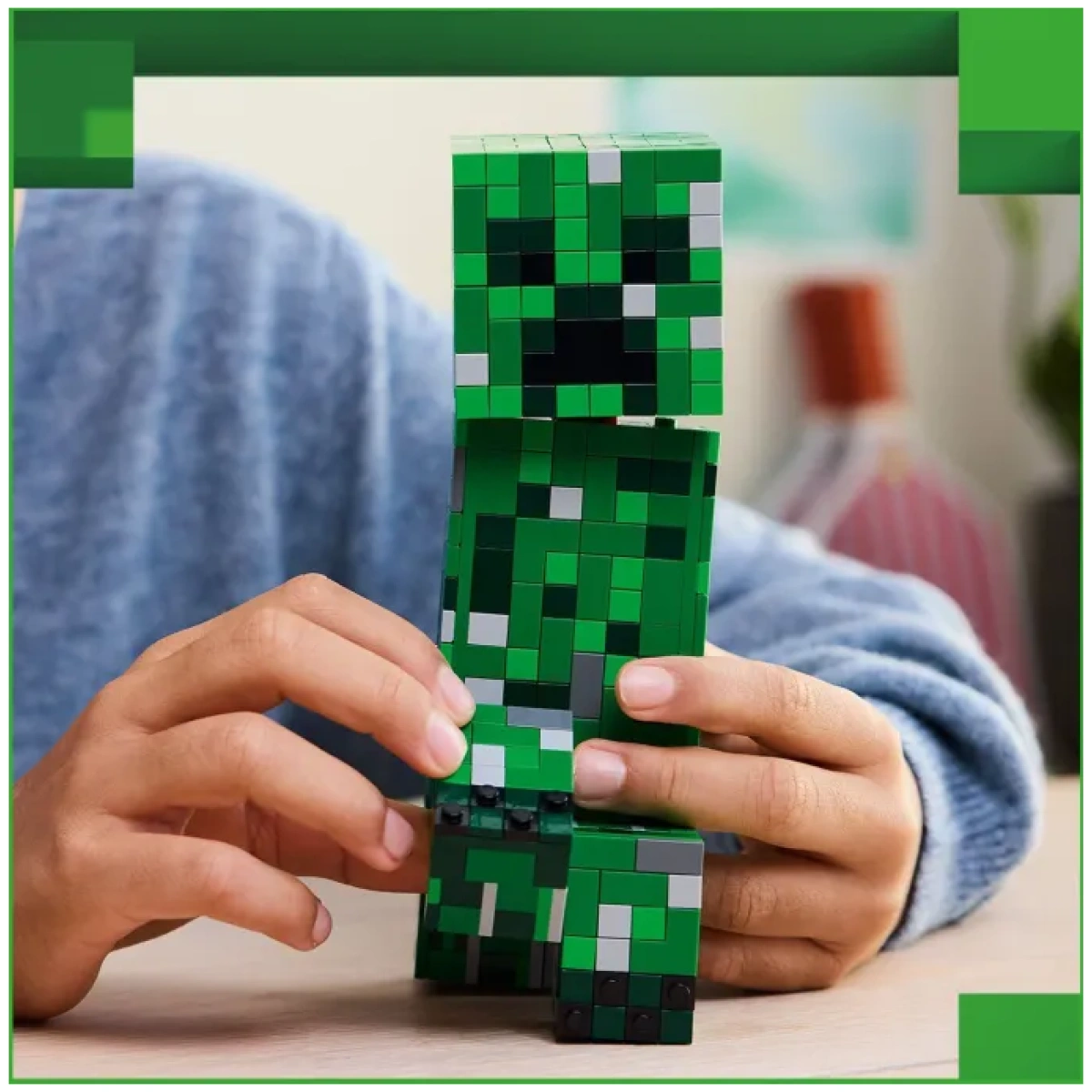 LEGO Minecraft: The Creeper - Image 3