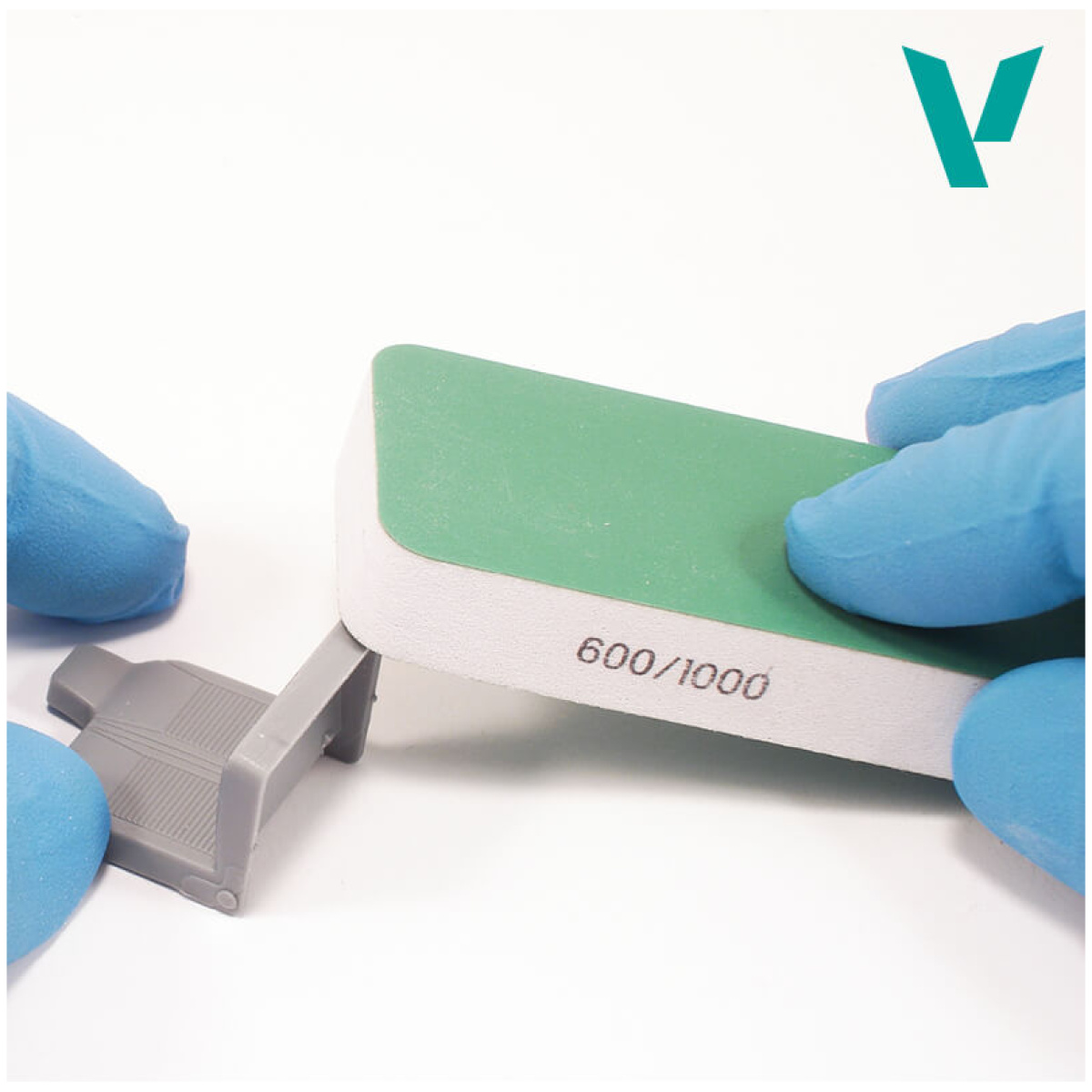 Vallejo Tools  FlexiSander Dual Grit x3 (80x30x12 mm) - Image 2