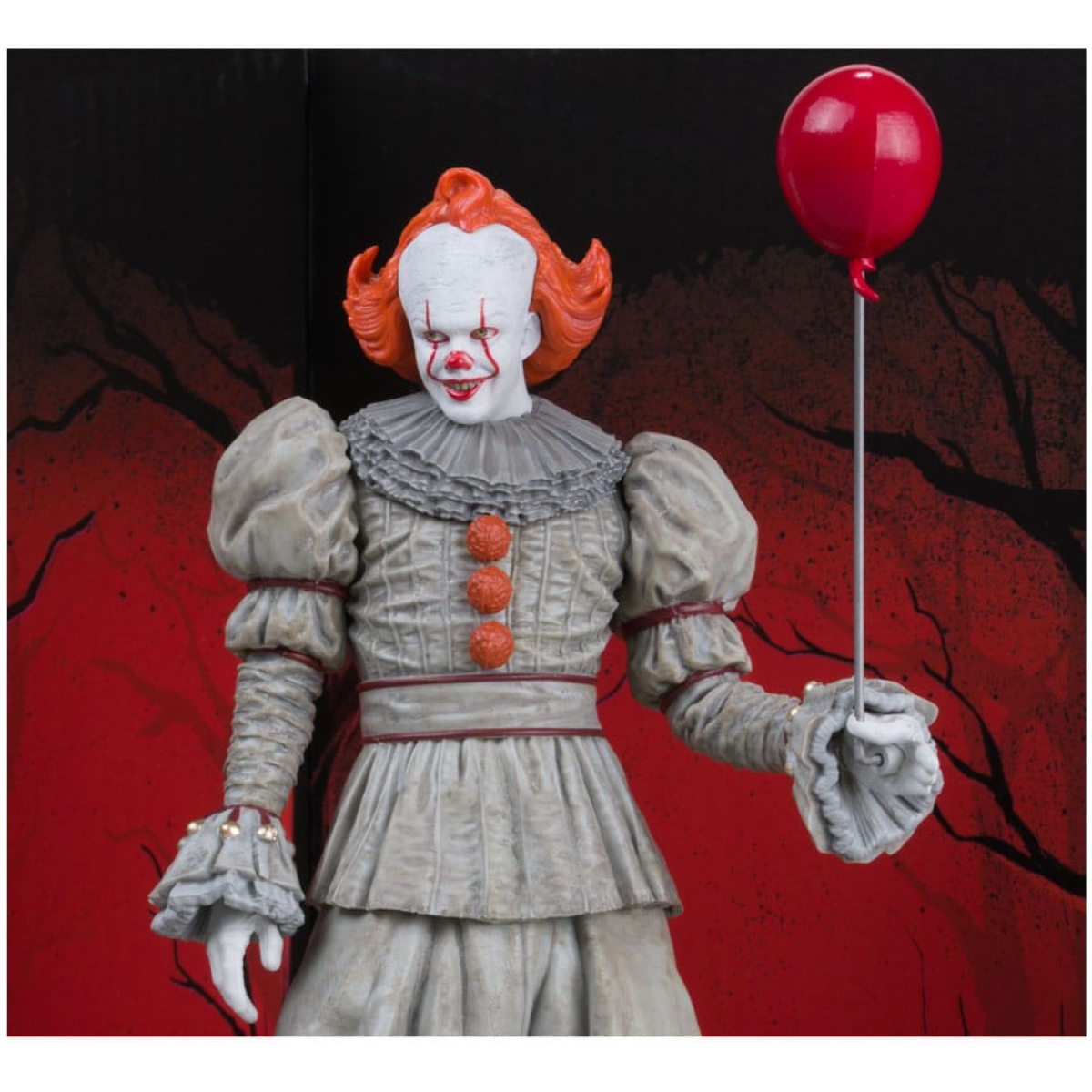 It: Welcome to Derry Movie Maniacs PVC Statue Pennywise (Gold Label) 16cm - Image 4