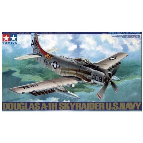 61058 tamiya box-500x500 Douglas Skyraider AD-6 (A-1H) - 1 figure 1/48 - Image 1