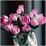 LEGO Botanical Bouquet Of Pink Roses - Image 3